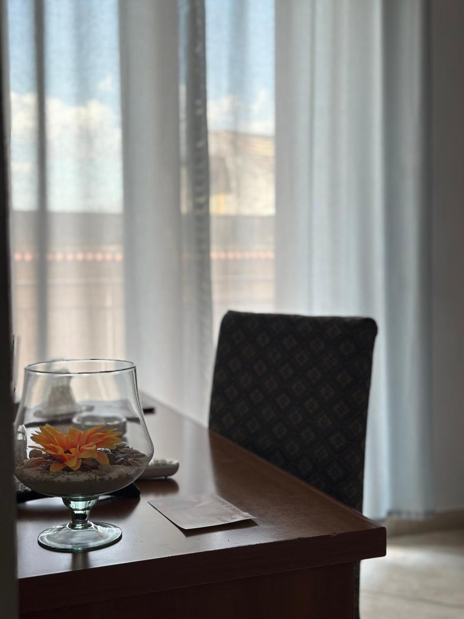 Hotel Il Giardino Degli Aranci Нола Екстериор снимка