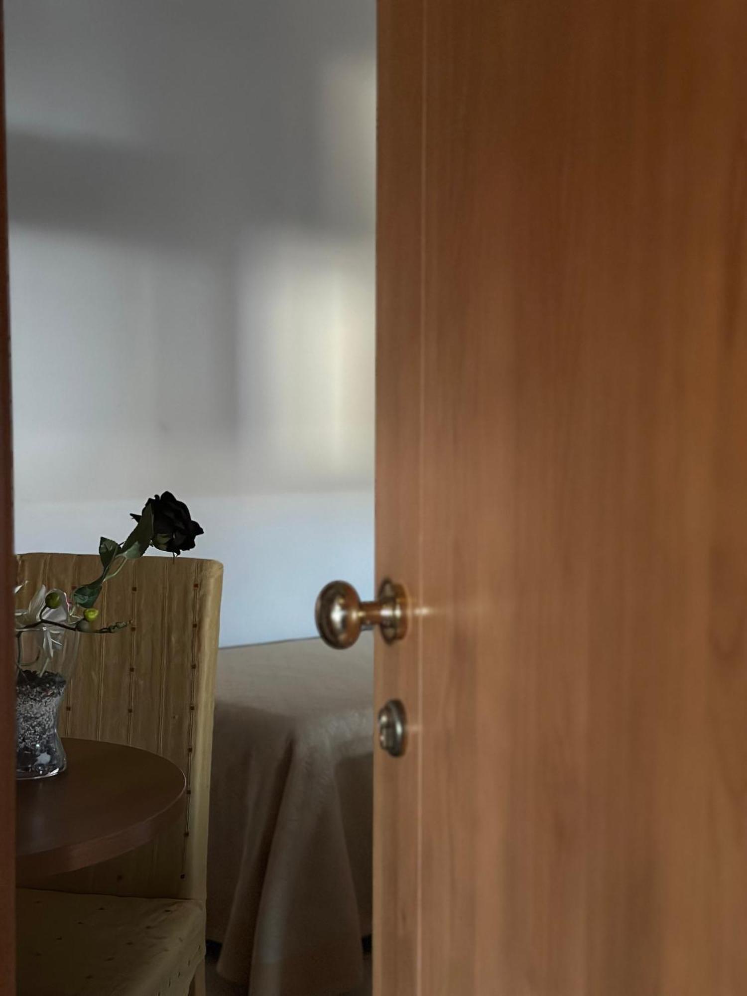 Hotel Il Giardino Degli Aranci Нола Екстериор снимка