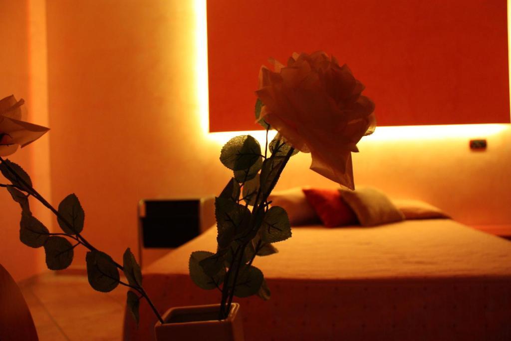 Hotel Il Giardino Degli Aranci Нола Екстериор снимка