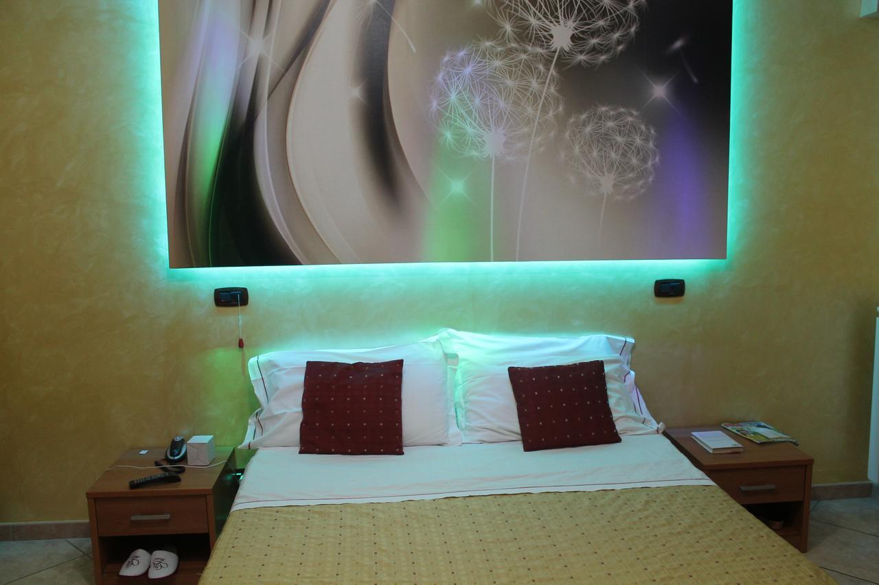 Hotel Il Giardino Degli Aranci Нола Екстериор снимка