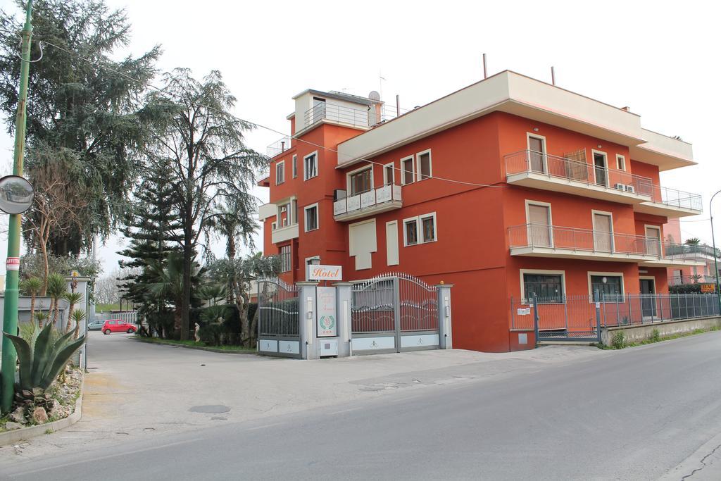 Hotel Il Giardino Degli Aranci Нола Екстериор снимка